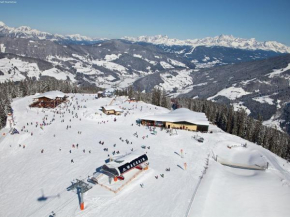 Apartment with Ski-Storage, Parking & Garden